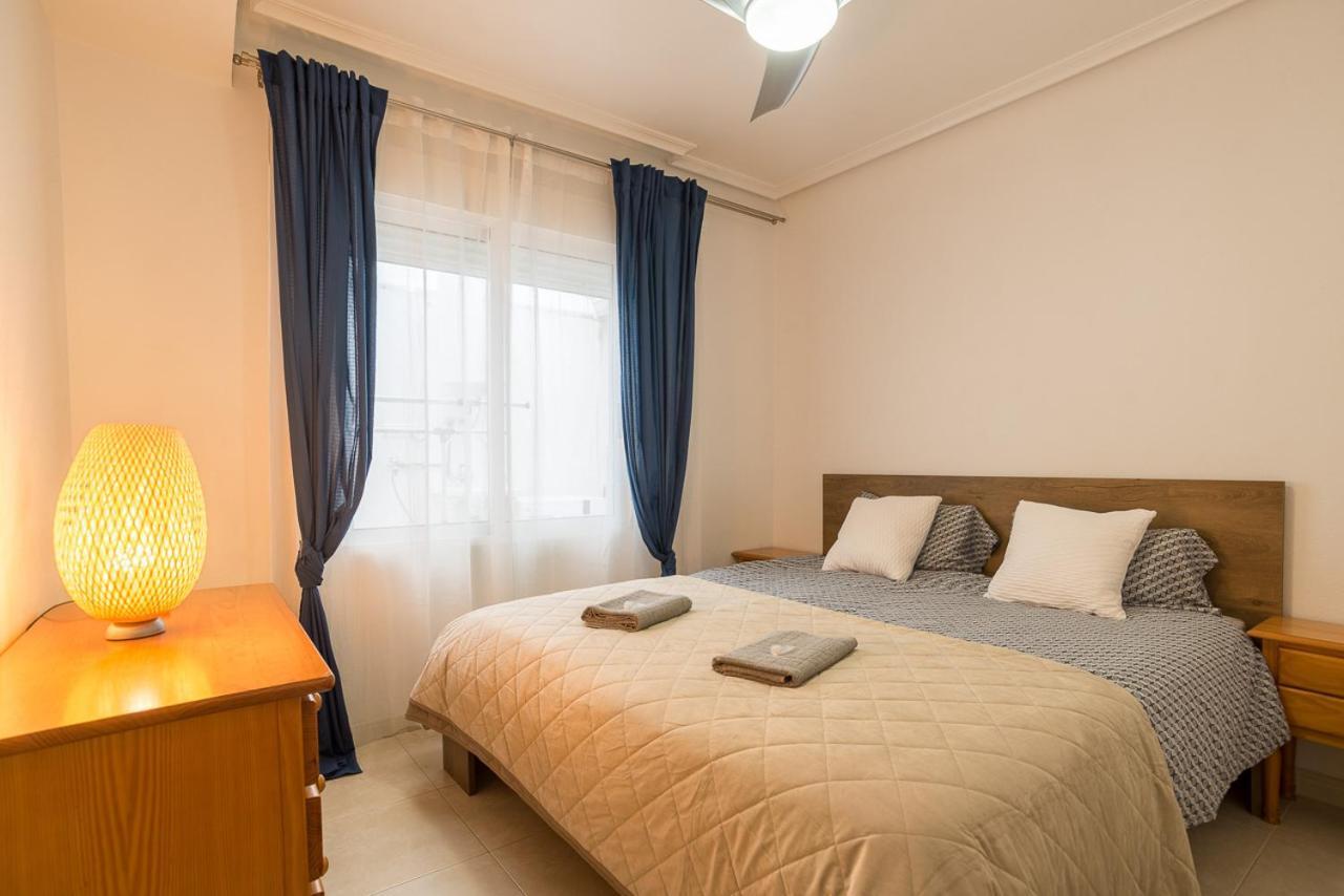 2 Bedroom 2 Bathroom Entire Apartment In Rojales With Pool المظهر الخارجي الصورة